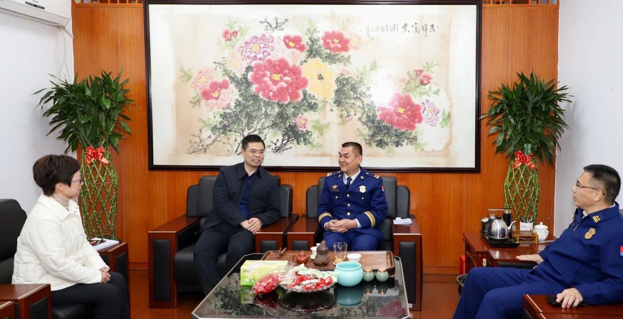 豐澤區(qū)政府主要領(lǐng)導(dǎo)走訪(fǎng)泉州市消防救援支隊(duì) 現(xiàn)場(chǎng)調(diào)研高端酒店項(xiàng)目建設(shè)
